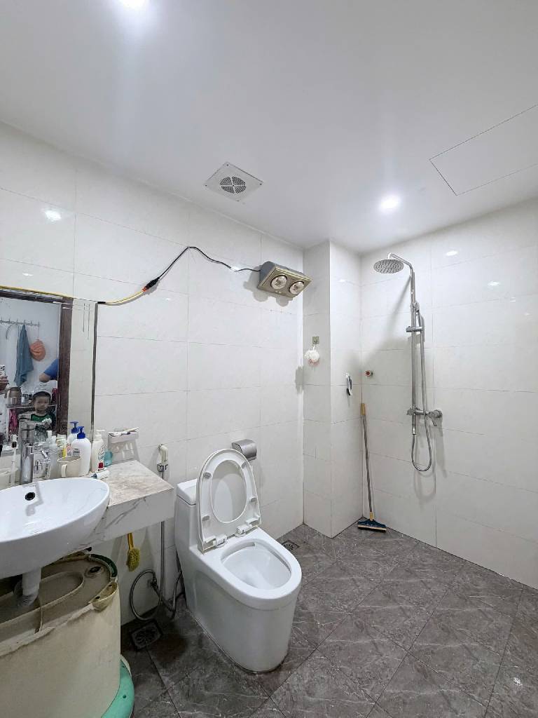 BÁN NHÀ RIÊNG - CỔ NHUẾ - DT 35M2 - GIÁ 8,9 TỶ